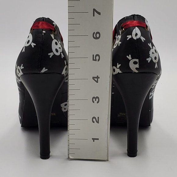 Ellie Skull & Crossbones Heels - Picture 11 of 15